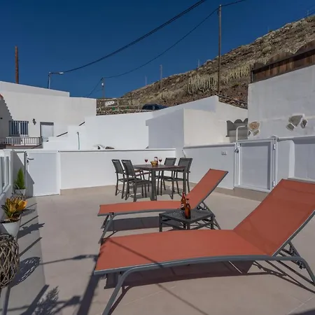 Casa de Férias Unique House With Cave By The Sea With Private Terrace