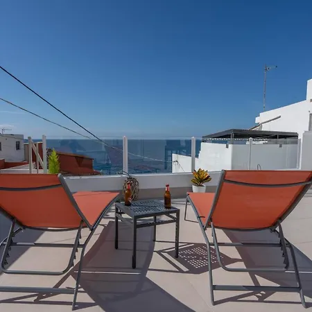 Unique House With Cave By The Sea With Private Terrace Vakantiehuis