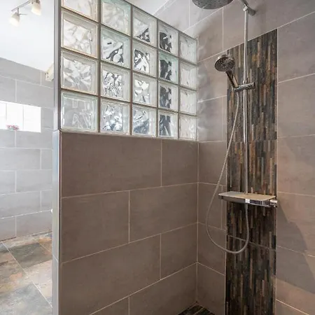 Unique House With Cave By The Sea With Private Terrace Vakantiehuis