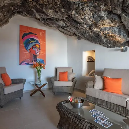 Nyaraló Unique House With Cave By The Sea With Private Terrace Santa Cruz de Tenerife
