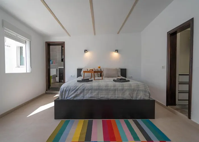 펜션 Unique House With Cave By The Sea With Private Terrace