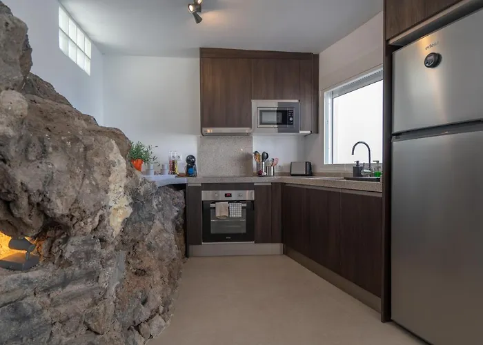 Unique House With Cave By The Sea With Private Terrace * 산타크루스데 테네리페