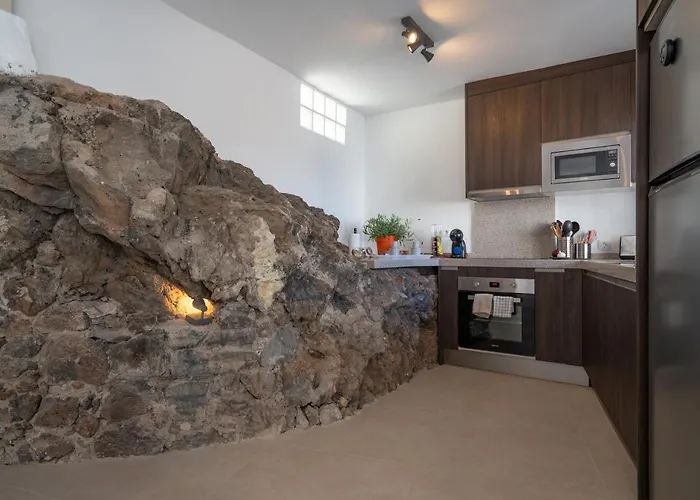 Tatil Evi Unique House With Cave By The Sea With Private Terrace *